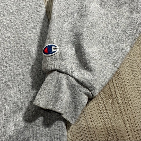 Champion USA Grey Sweatshirt Size Small - Picture 6 of 8